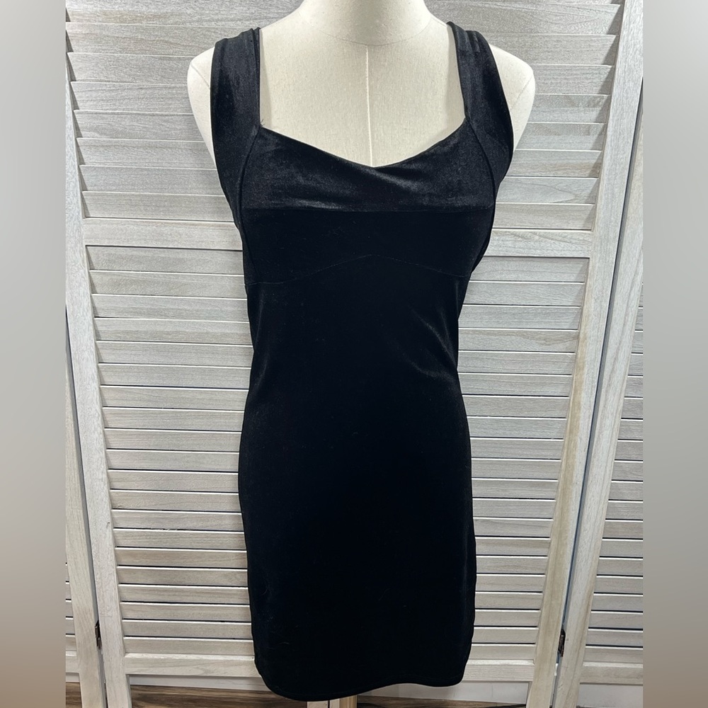 FOREVER 21 Bodycon Sleeveless Dress Stretchy
Black-Medium